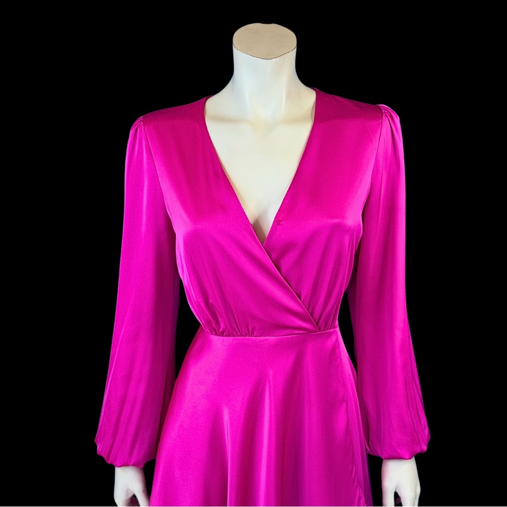 Ever New Fuchsia Long Sleeve Wrap style Dress 4 NWOT - Picture 3 of 10
